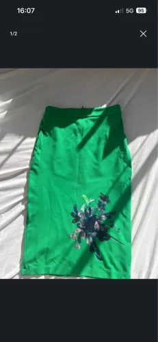 Saia Linda midi M VERDE