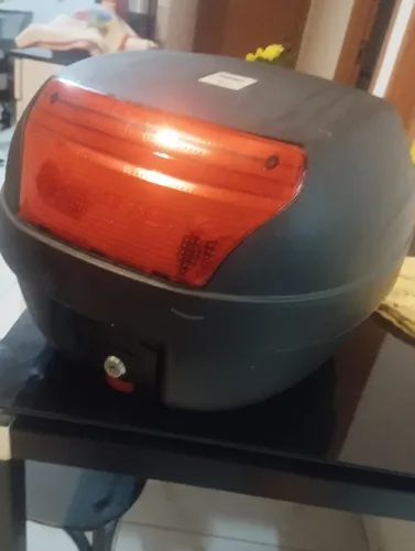 Vendo baú pra moto 28 litros
