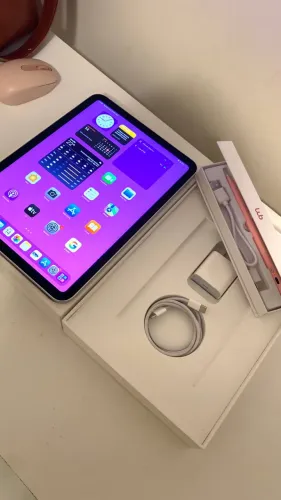 Ipad 10 Apple 64 GB e caneta WB (pouco usados, comprados há 1 ano)