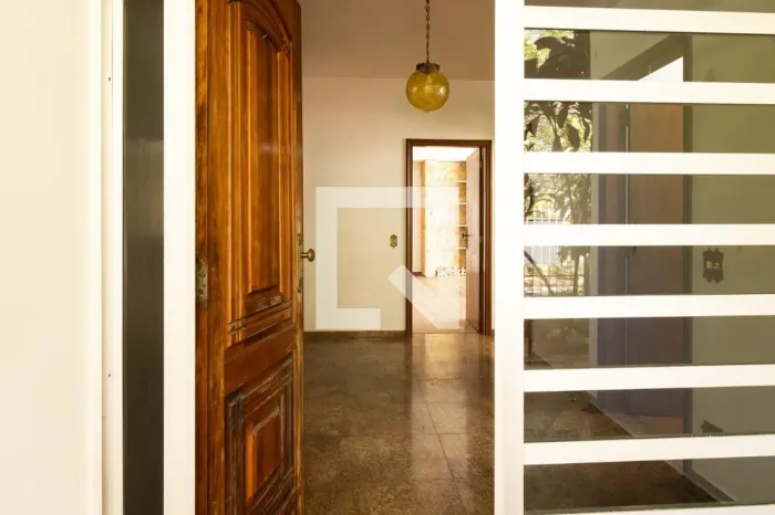 Casa à Venda - Interlagos, 6 Quartos, 472 m2