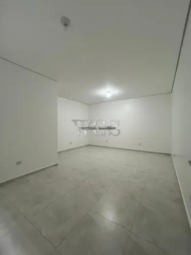 Salas Comerciais com 30 mts² (cada) e banheiro para locação Cidade Dutra