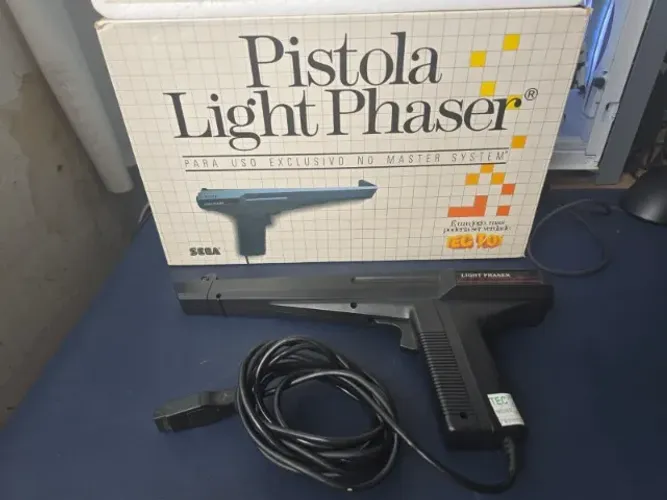Pistola Light Phaser - Master System - Revisada - Na caixa c/ Berço