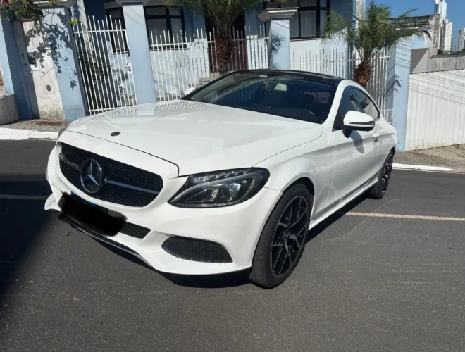 Mercedes-Benz C-180 CGI Coupe Avant. 1.6 TB 16V Aut. 2018
