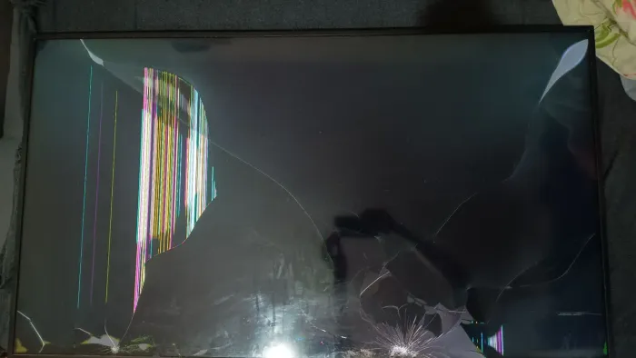 TV Samsung 50 polegadas tela quebrada