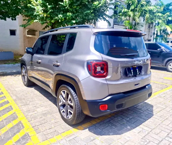Jeep Renegade Longitude 1.8 4X2 Flex 16V Aut. 2021