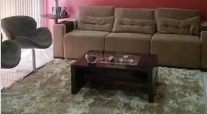 Vendo uma charmosa mesa de centro!