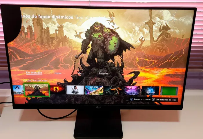 Monitor LG 27" IPS 100Hz (Modelo 27MS500) - Na Caixa / Com Detalhe na Tela