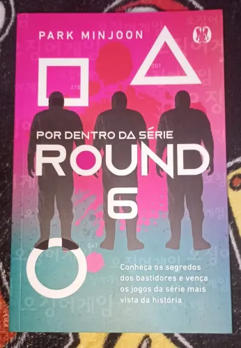 Livro "Por dentro da série: Round 6" de Park Minjoon