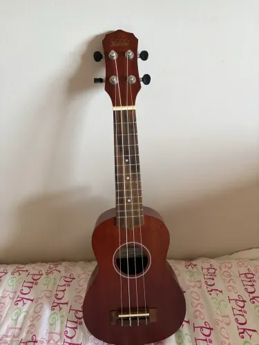 Ukulele Soprano Kalani + Bag - Pouquíssimo Usado