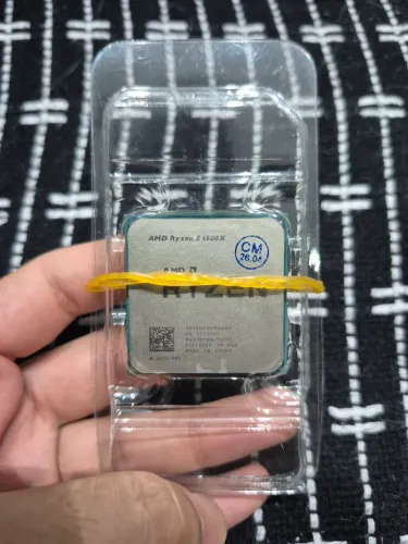 Processador Ryzen 5 1500X OEM turbo 3.7Ghz com pasta térmica (ENTREGAMOS)