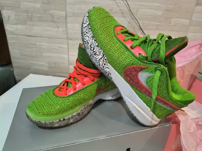 TÊNIS NIKE LEBRON XX