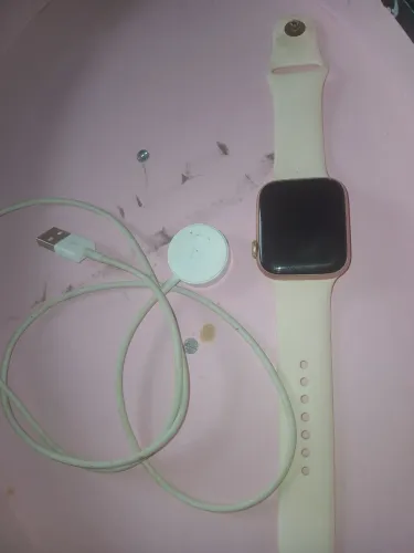 Vendo uma relógio smartwatch de iPhone 