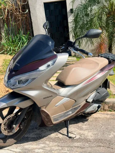 HONDA PCX DLX 2022 Particular