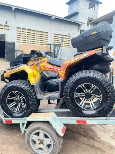 Quadriciclo can am 1000 outlander