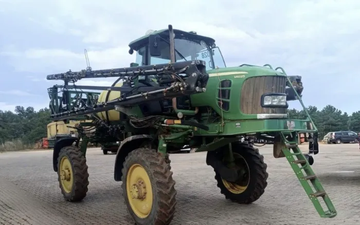 Pulverizador Autopropelido John Deere M4025 ano 2020, em SP