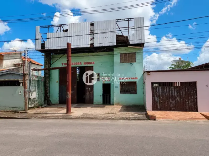 Imóvel para venda tem 247 metros quadrados com 2 quartos