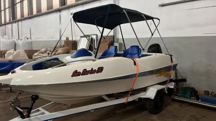 Lancha 15 pes motor 60 hp