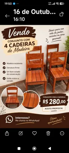 Conjunto de 4 cadeiras de madeira