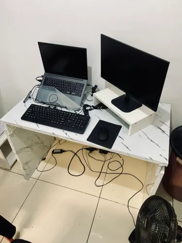 Mesa para PC Adesivada - Home Office, Estudos ou Games