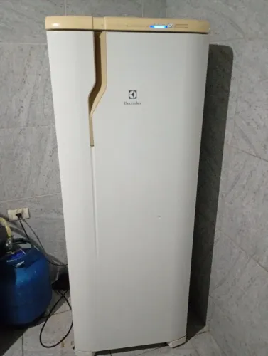 Geladeira Electrolux fostfree 