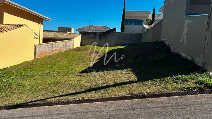 Terreno de 300m² à Venda no Itatiba Country Club | Condomínio Completo!