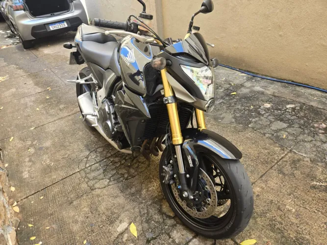 Cb 1000r
