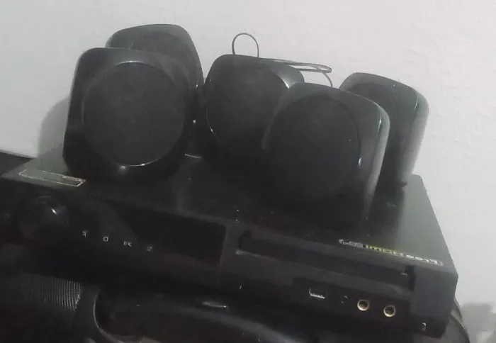 Vendo home theater da marca LG