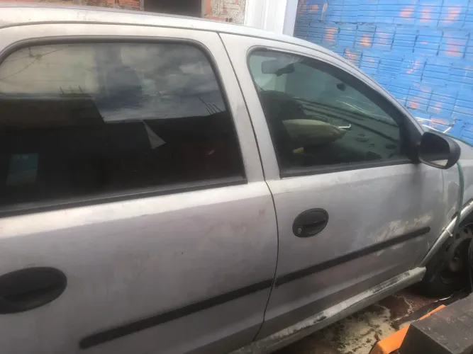 Chevrolet Corsa Sedan 1.0 MPFI 8V 71cv 4P 2003