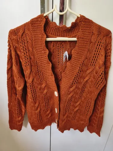 Blusa de tricô NOVA