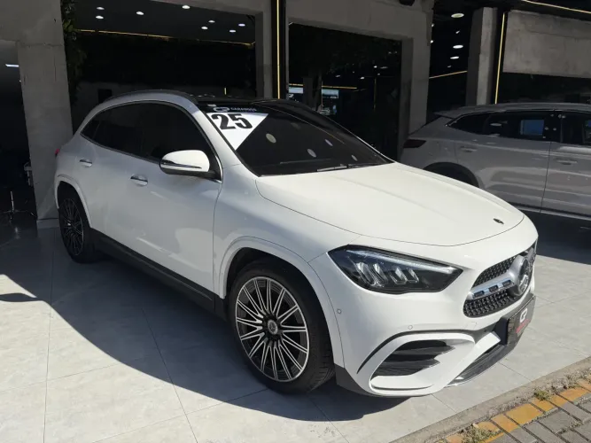 Mercedes-Benz GLA 200 Vis. Black ED. 1.6 TB 16V Aut. 2025