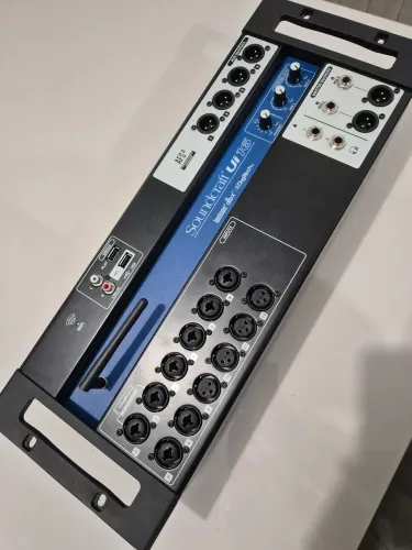 UI16 Soundcraft Mesa Digital