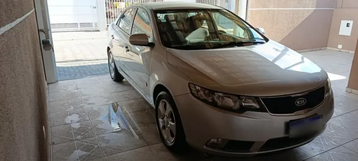 Kia Motors Cerato 1.6 16V Mec. 2010