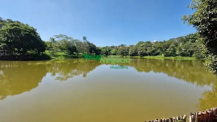TERRENO EM CONDOMÍNIO RURAL COM VISTA PARA A SERRA EM PINDAMONHANGABA-SP
