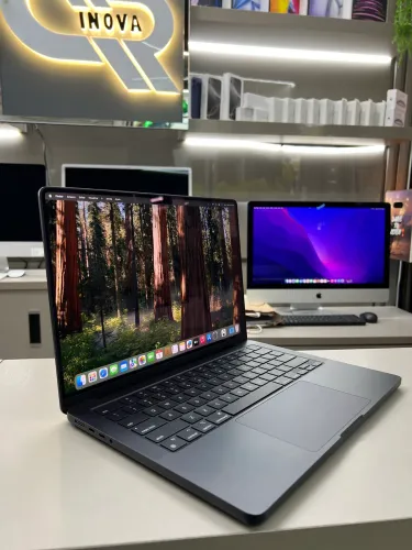 MacBook Pro M4