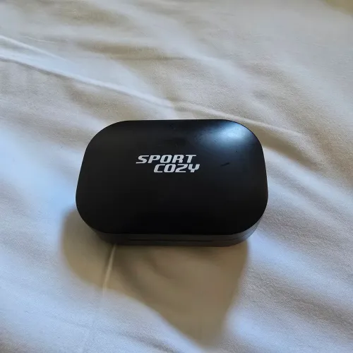 Fone de ouvido Bluetooth esportivo.