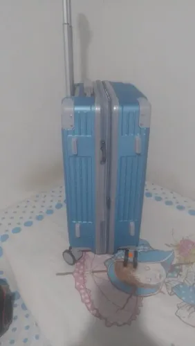 Mala nova nunca foi usada valor de 300 reais