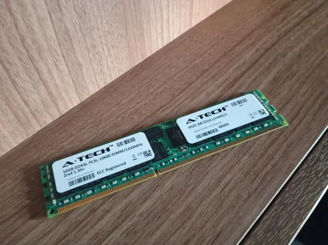 Memória DDR3 16GB. Funcionando perfeitamente.