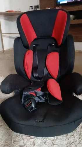 Vende-se cadeirinha infantil para carro
