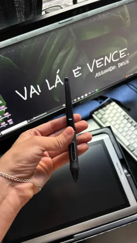 VENDO MESA DIGITALIZADORA SEMI NOVA KAMVAS 16