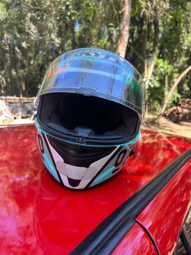 Capacete
