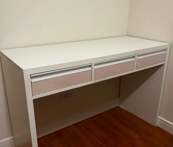 VENDO - Escrivaninha de Madeira!