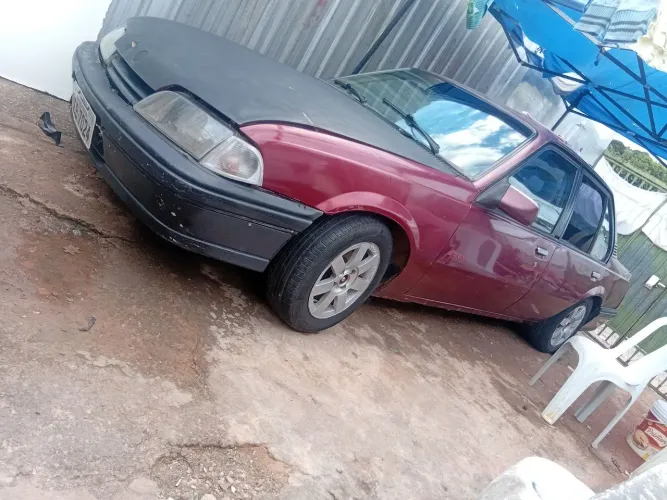 Chevrolet Monza GLS/ Hi-tech 2.0 EFI 2P E 4P 1995