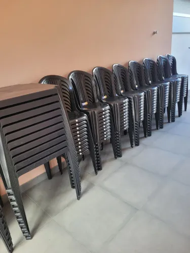 Cadeiras e mesas ( locação )