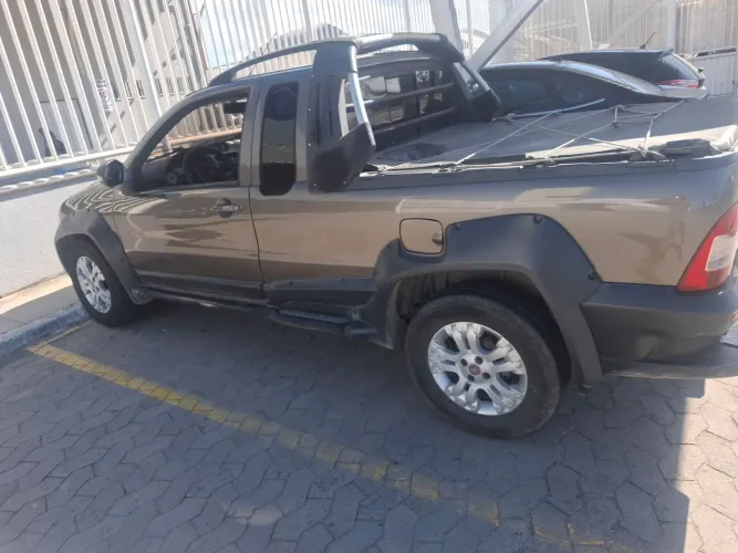 Fiat Strada Adv/adv Tryon 1.8 MPI Flex 8V CE 2009