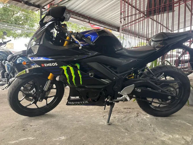 Linda Yamaha R3