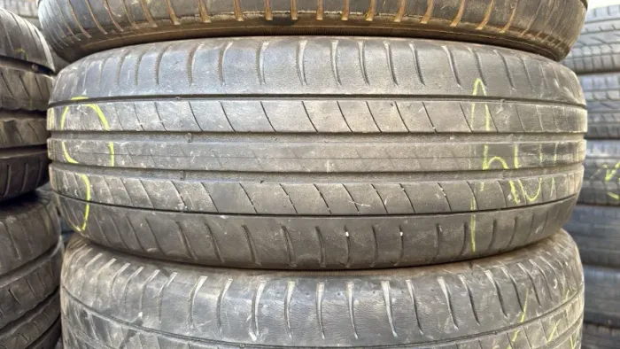 Pneu 195/65/15 Michelin  85 % vida util