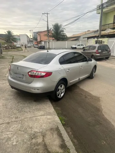 Renault Fluence Sed. Dynamique 2.0 16V Flex Aut. 2013