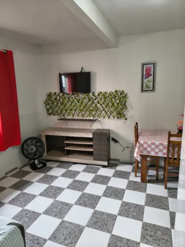Kitinet Estudante todo mobíliado/água/internet/garagem