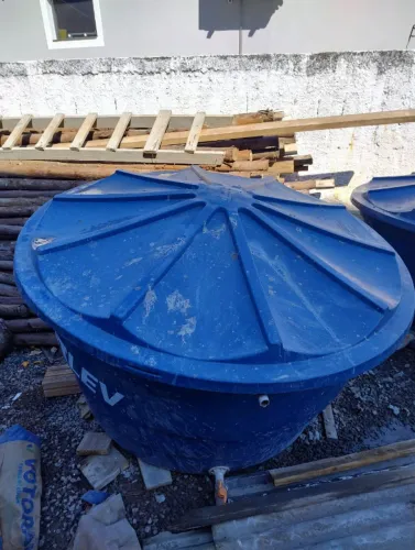 Caixa d'água 1.000 litros
