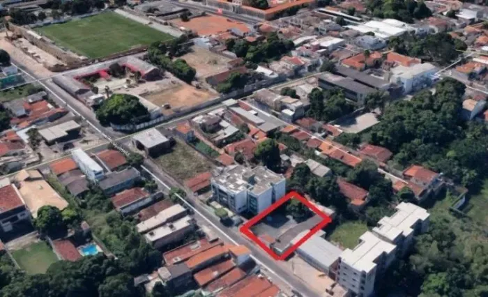 Terreno bem localizado no Porto